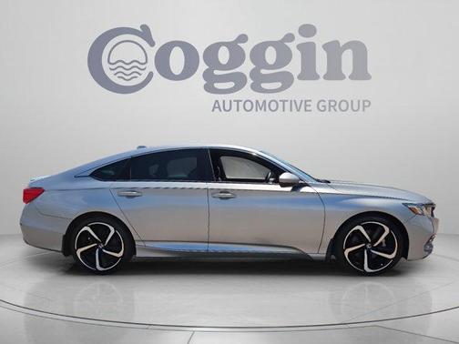 Lunar Silver Metallic 2018 Honda Accord Sport 2.0T