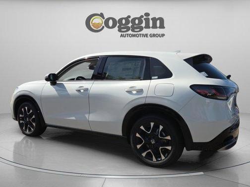 Platinum White Pearl 2026 Honda HR-V EX-L