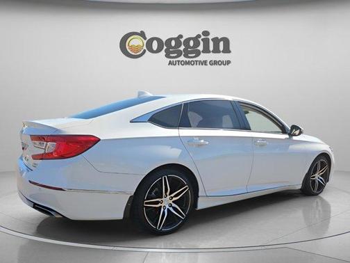 2021 Honda Accord Touring 2.0T