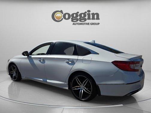 2021 Honda Accord Touring 2.0T