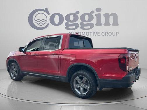 Radiant Red Metallic II 2021 Honda Ridgeline RTL