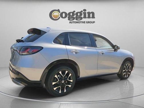 Solar Silver Metallic 2026 Honda HR-V EX-L