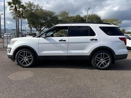 2017 Ford Explorer sport