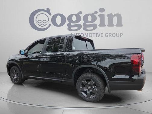 Crystal Black Pearl 2026 Honda Ridgeline TrailSport