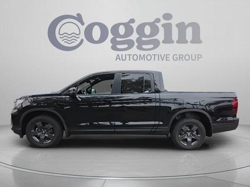 Crystal Black Pearl 2026 Honda Ridgeline TrailSport