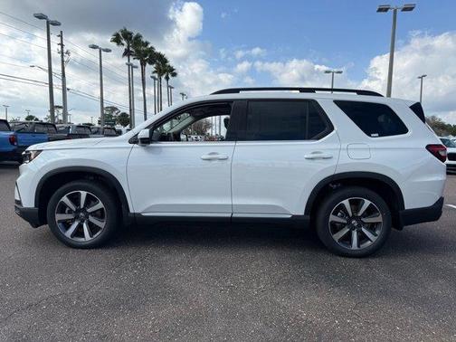 2025 Honda Pilot Touring