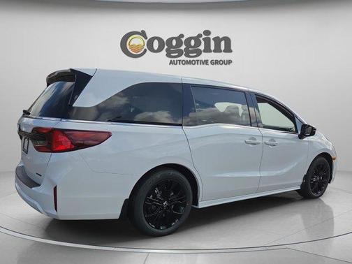 Platinum White Pearl 2026 Honda Odyssey Sport-L