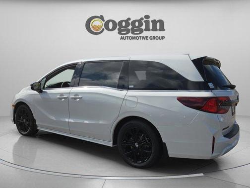 Platinum White Pearl 2026 Honda Odyssey Sport-L