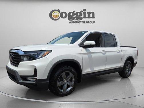 Lunar Silver Metallic 2023 Honda Ridgeline RTL