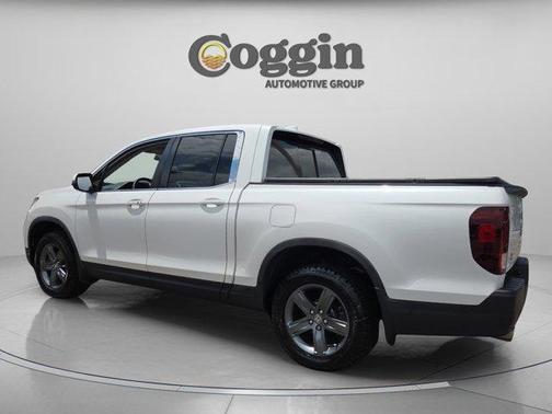 Lunar Silver Metallic 2023 Honda Ridgeline RTL