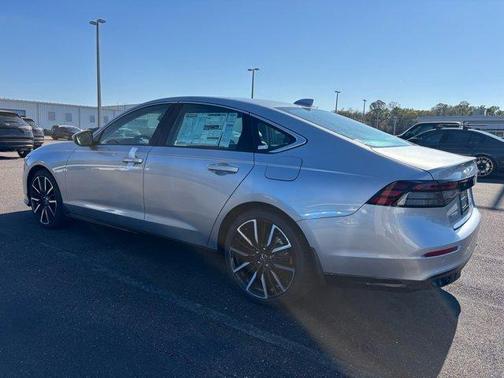 2025 Honda Accord Hybrid Touring