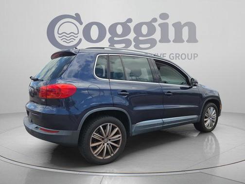 Blue 2016 Volkswagen Tiguan S