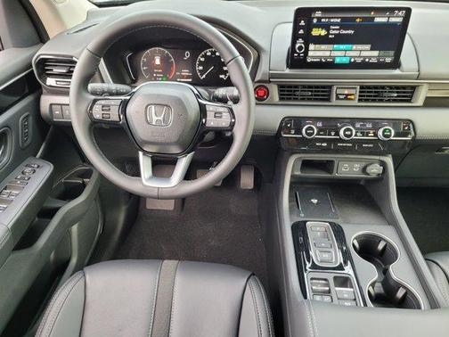 2025 Honda Pilot Touring+