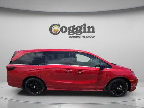 Radiant Red Metallic II 2025 Honda Odyssey Sport-L