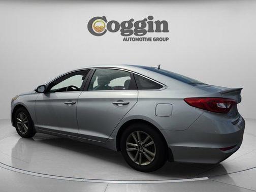 Symphony Silver 2015 Hyundai SONATA SE