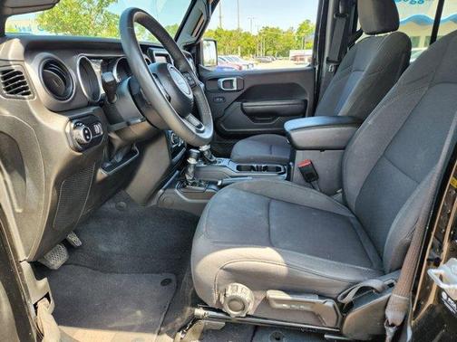 2023 Jeep Gladiator Sport
