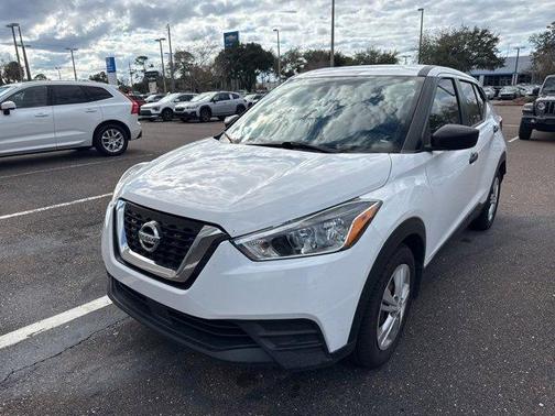2020 Nissan Kicks S
