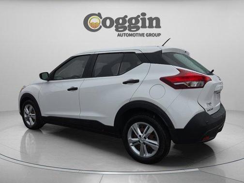 2020 Nissan Kicks S