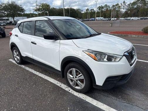 2020 Nissan Kicks S