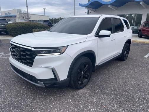 2023 Honda Pilot EX-L 8-Passenger