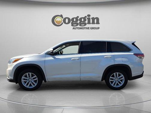 2015 Toyota Highlander LE
