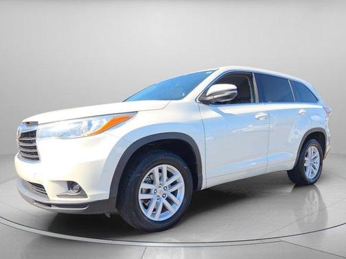 2015 Toyota Highlander LE