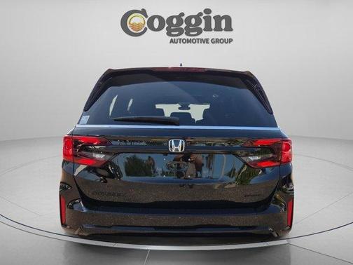 Crystal Black Pearl 2026 Honda Odyssey Sport-L
