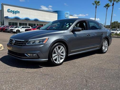 2017 Volkswagen Passat 1.8T SE w/Technology