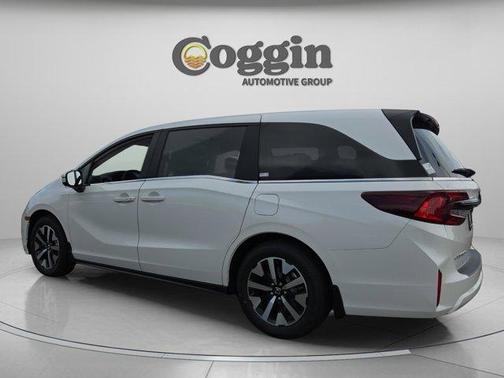 Solar Silver Metallic 2026 Honda Odyssey EX-L