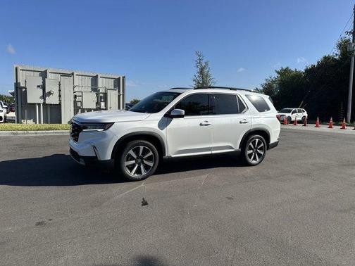 2025 Honda Pilot Touring