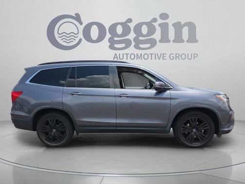 Modern Steel Metallic 2022 Honda Pilot Special Edition