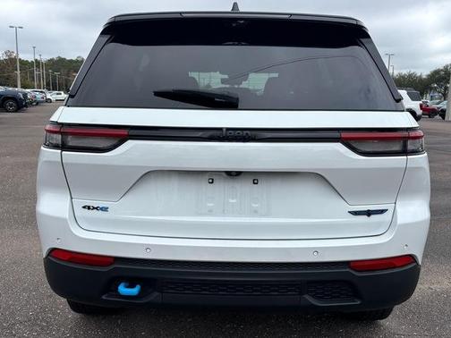 2022 Jeep Grand Cherokee 4xe Trailhawk