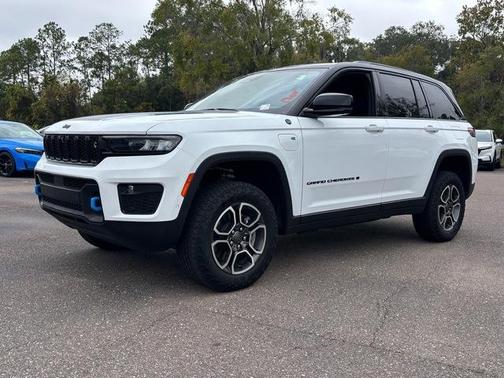 2022 Jeep Grand Cherokee 4xe Trailhawk