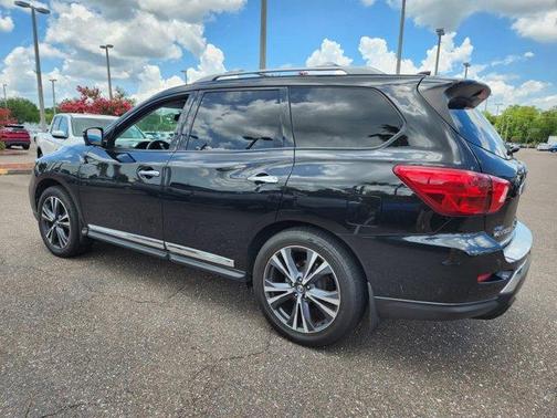 2020 Nissan Pathfinder Platinum