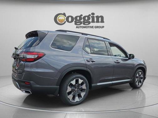 Modern Steel Metallic 2026 Honda Pilot Elite