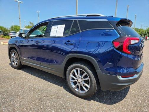 2022 GMC Terrain SLT