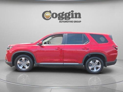 Radiant Red Metallic II 2023 Honda Pilot EX-L 7-Passenger