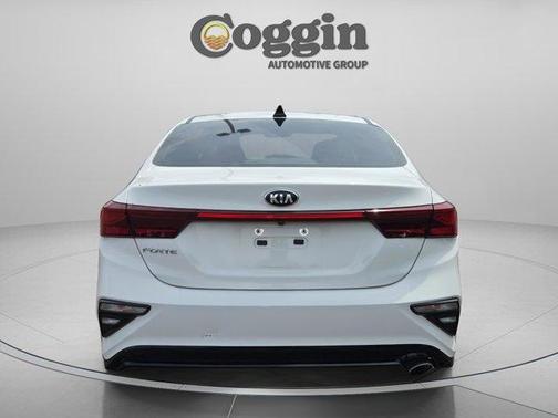Clear White 2021 Kia Forte LXS
