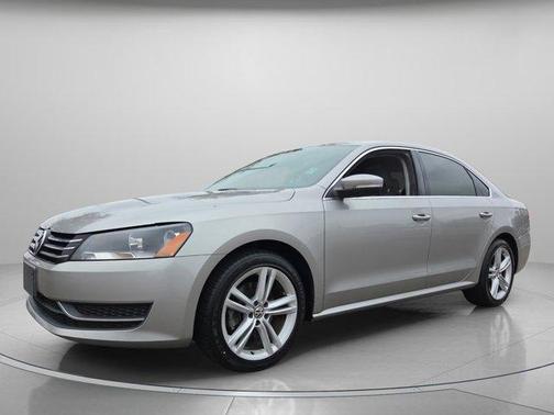 2014 Volkswagen Passat SE