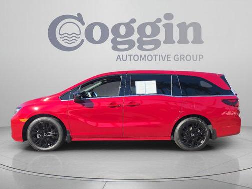 Radiant Red Metallic II 2026 Honda Odyssey Sport-L
