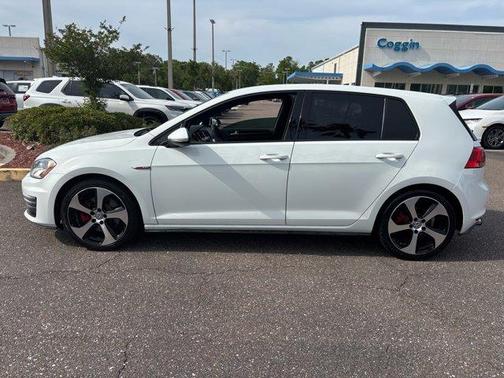 2017 Volkswagen Golf GTI S 4-Door