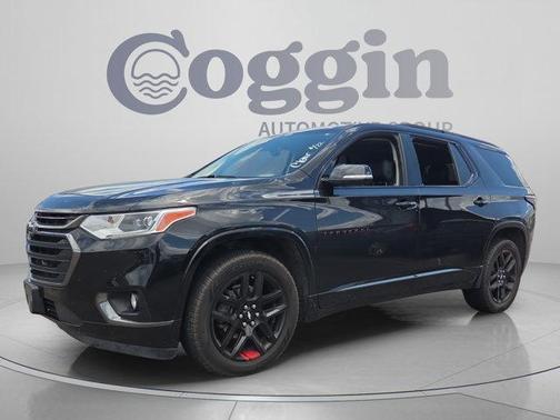 Mosaic Black Metallic 2020 Chevrolet Traverse Premier