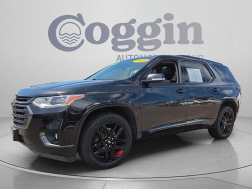 Mosaic Black Metallic 2020 Chevrolet Traverse Premier