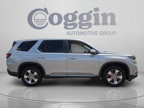 Lunar Silver Metallic 2025 Honda Pilot EX-L
