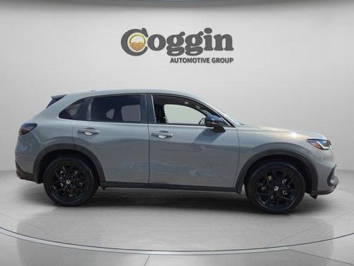Urban Gray Pearl 2023 Honda HR-V Sport
