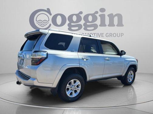 Classic Silver Metallic 2015 Toyota 4Runner SR5