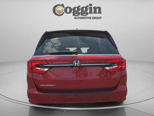 Radiant Red Metallic II 2023 Honda Odyssey EX-L