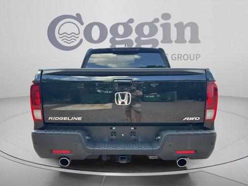 Crystal Black Pearl 2022 Honda Ridgeline RTL-E