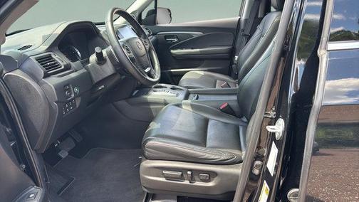 Crystal Black Pearl 2022 Honda Ridgeline RTL-E