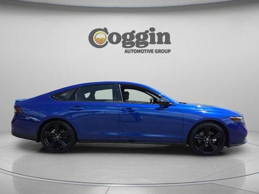 Still Night Pearl 2023 Honda Accord Hybrid Sport-L